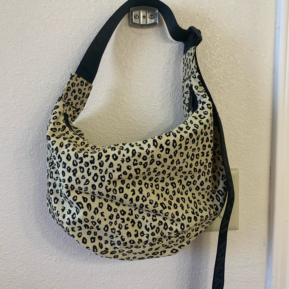 BAGGU mediumShoulder Bag